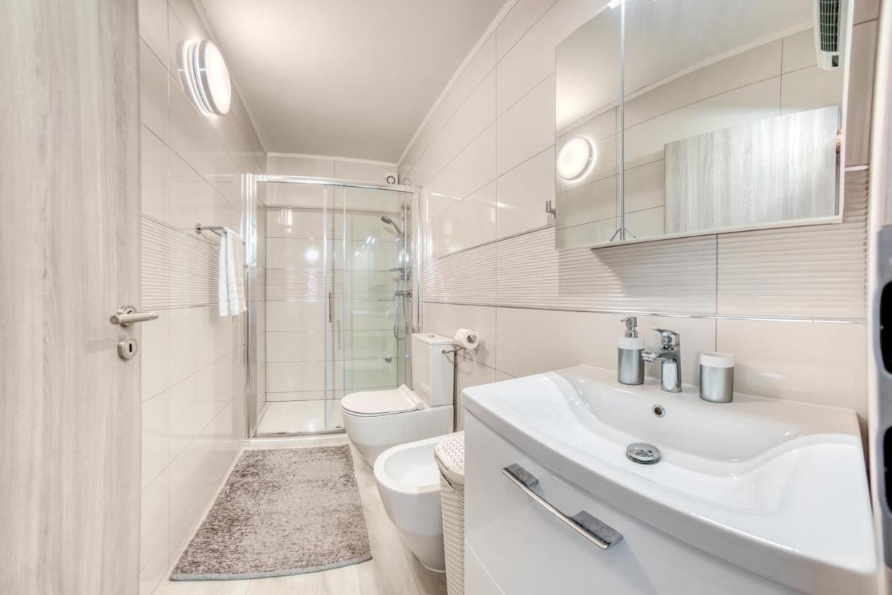 Penthouse Zola With Private Parking